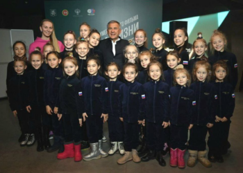 Миңнеханов «Вершина успеха капитана Тарпищева» фильмын караган