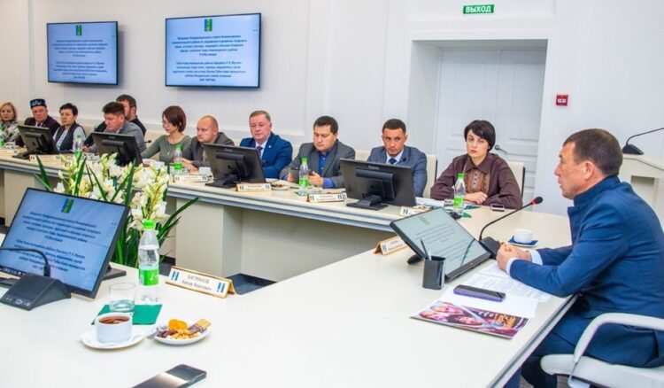 Түбән Камада Разил Вәлиев исемендәге Татар мәдәнияте үзәген булдырырга тәкъдим иттеләр