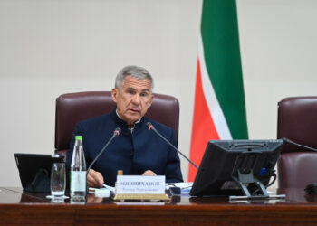 Миңнеханов Путинны тәкъдим итү турында: Ул безнең барыбызны берләштерүче көч булып тора