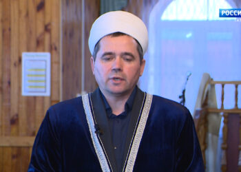 Вәгазьче — Дамир Гыйниятуллин