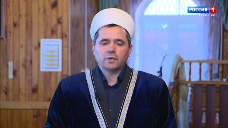 Вәгазьче — Дамир Гыйниятуллин