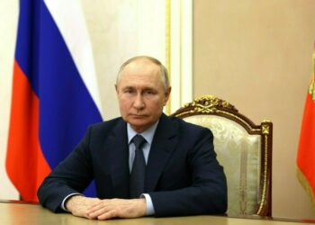 Үзәк сайлау комиссиясе Президент сайлавына Путин тапшырган документларны теркәде