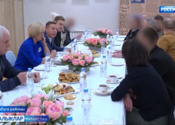 Республика районнарында махсус хәрби операция зонасыннан ялга кайткан хәрбиләр белән очрашулар уза