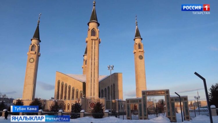 Кама Аланы бистәсендә мохтаҗларга кайнар ризык тарату пункты ачылды.