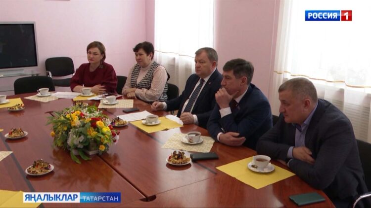 Нурлатта ялга кайткан махсус хәрби операциядә катнашучылар белән очраштылар