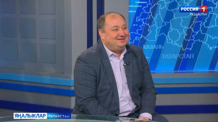 Бу атнада Казанда Татарстанның атказанган артисты Вадим Захаровның концерты була