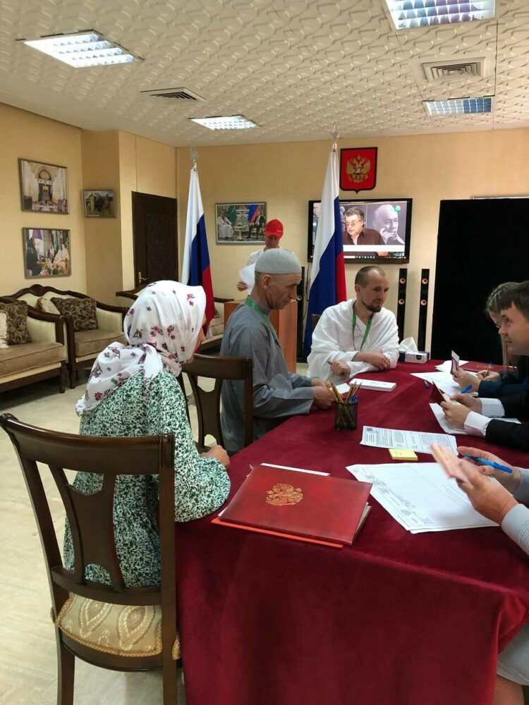 Татарстан хаҗилары Мәккәдә Россия Президентын сайлауда тавыш биргән