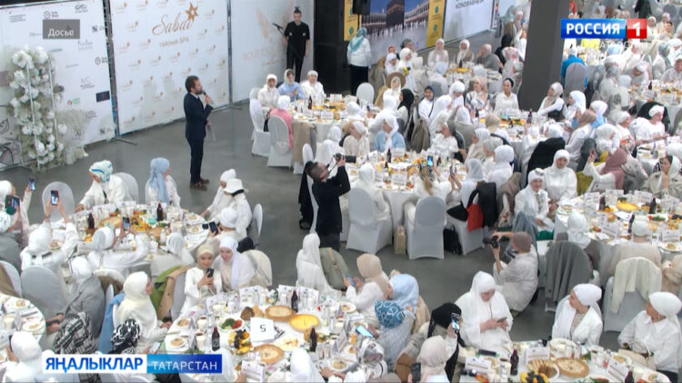 Казанда узасы 8 нче Fashion Iftar буенча матбугат конференциясе узды