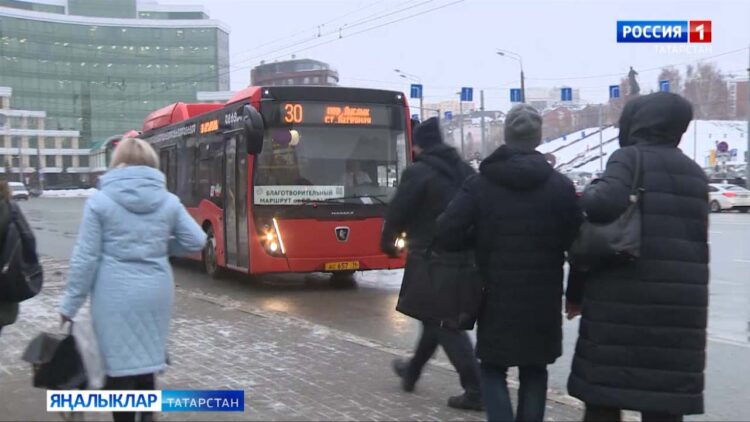 Рамазанның соңгы җомга көнендә, Казанда хәйрия маршруты йөри