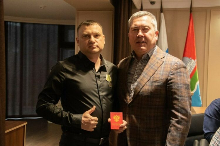 Сергей Кожеватовка «Фронтка ярдәм өчен» медале тапшырылды