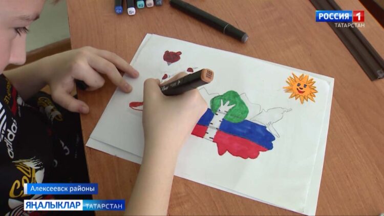 “Балалар илне ясый” бәйгесе