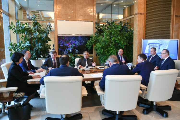 Рөстәм Миңнеханов Андрей Костин белән хезмәттәшлек перспективалары турында сөйләште