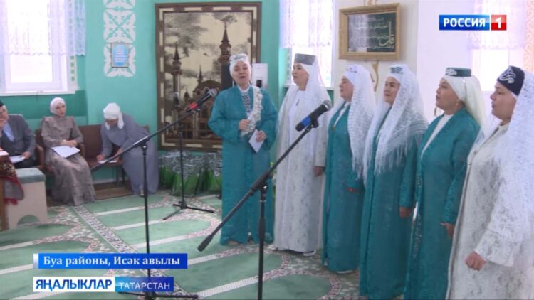 Буа районының Исәк авылында мөнәҗәтләр бәйгесе булып узды