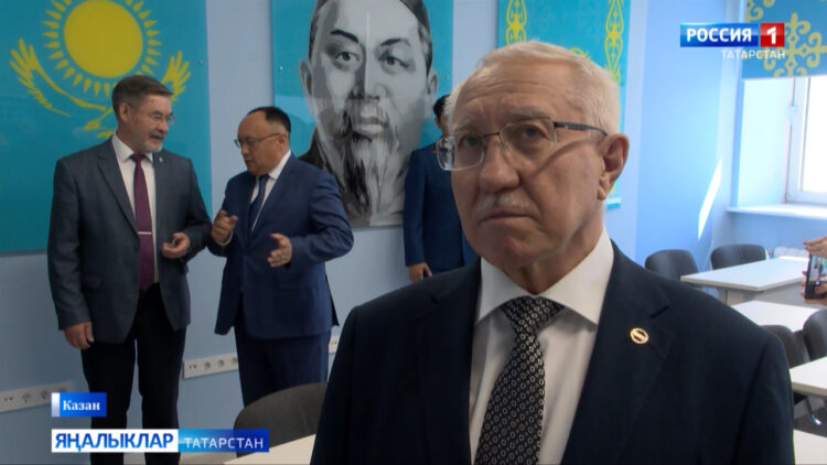 Абай исемендәге Казах теле һәм мәдәнияте кабинетын ачу тантанасы