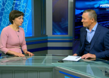 Бездә кунакта — язучы, «Яңа исем» проектының кураторы — Гөлүсә Закирова