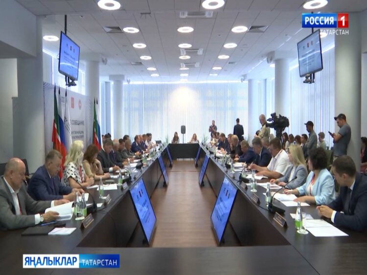 Рөстәм Миңнеханов 25 нче елның җәендә Казанда Студентларның Ислам уеннарын үткәрү теләге турында сөйләде