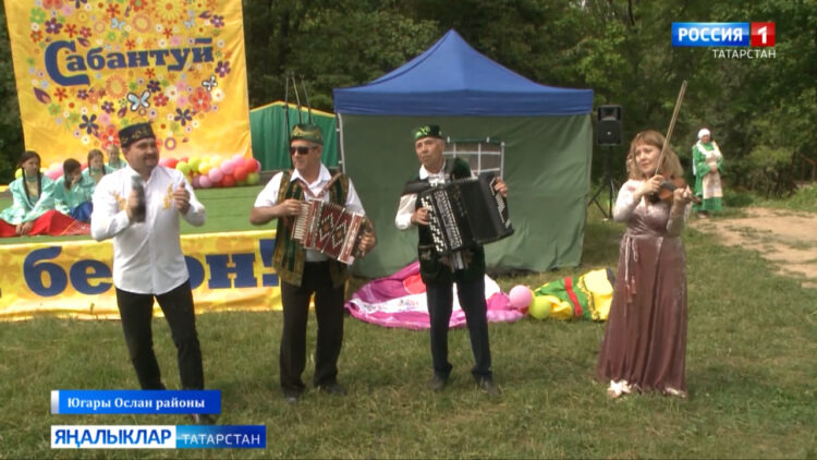 Югары Ослан районы Мулланур Вахитов исемендәге авыл җирлегендә Сабантуй матур чара буларак үтте