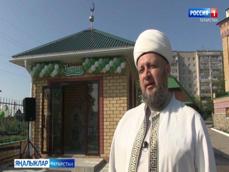 шел Үзән раойнының «Тынычлык» мәчете территориясендә дә халыкны эчәр су белән тәэмин итү пункты ачылды