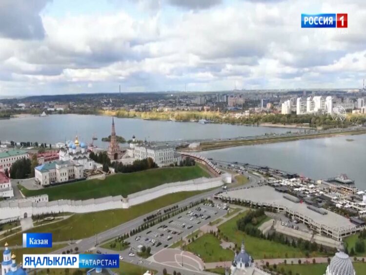 Казанда «БРИКС» уеннарын уздыру нәтиҗәсендә рекордлы санда парклар һәм скверларны төзекләндереләр.