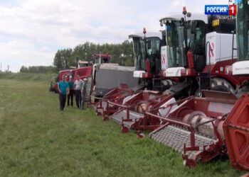 Шушы көннәрдә Апас районында комбайннар парады узды
