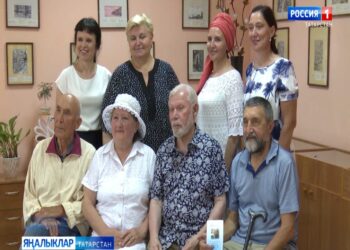 Шагыйрь Ренат Харис, язучы Равил Фәйзуллин һәм профессор Җәүдәт Сөләйманов Буа районында кунакта