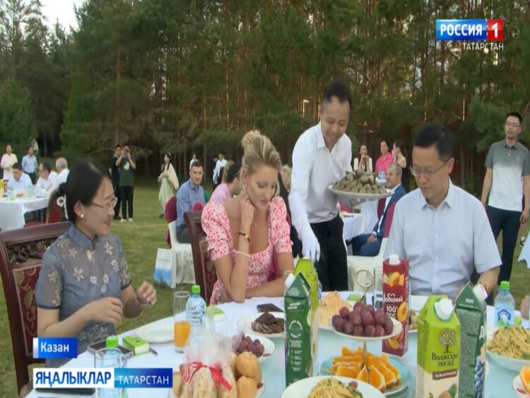 Кытай Генераль консулы Сян Бо нинди милли ризык тәкъдим иткән?