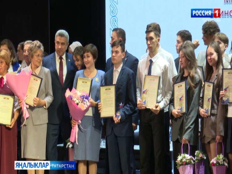 Шушы көннәрдә Буа шәһәре драм театрында педагогик хезмәткәрләренең традицион август конференциясе узды