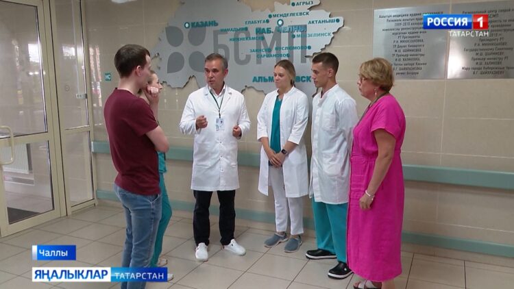 Россиянең төрле төбәкләреннән Чаллы шәһәренә 26 табиб күченде