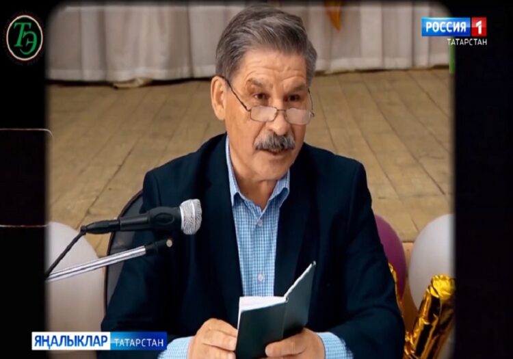 1нче августта Татарстанның халык шагыйре, күренекле җәмәгать hәм дәүләт эшлеклесе Роберт Миңнуллинга 76 яшь тулган булыр иде