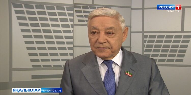 Фәрит Мөхәммәтшин 8 сентябрьдә узачак сайлауга карата булган фикерләре белән уртаклашты.