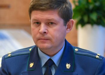 Прием граждан проведет Казанский межрайонный  природоохранный прокурор Денис Александров.