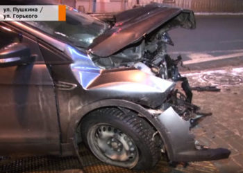 Три человека попали в больницу после жесткого ДТП в центре Казани