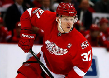 Нападающий Евгений Свечников вернется в «Ак Барс»