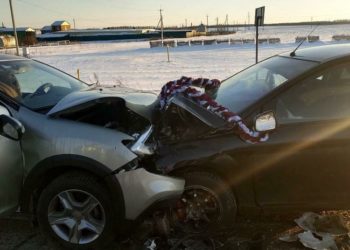 В Татарстане в аварию попал свадебный кортеж — пострадали 6 человек