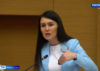 В Роспотребнадзоре рассказали, как еще может передаваться коронавирус