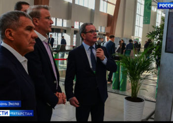 Минниханов и Греф открыли «Школу 21» в Казани