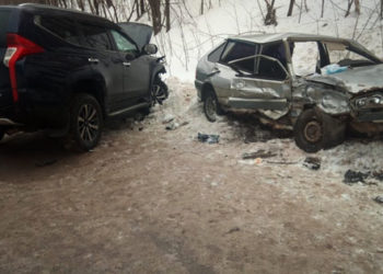 В Чистополе «Ладу» буквально смяло после столкновения с внедорожником