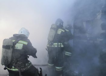 В Татарстане на пожаре погибла маленькая девочка и ее отец