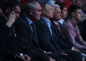 Владимир Путин посетил чемпионат по боевому самбо в Сочи