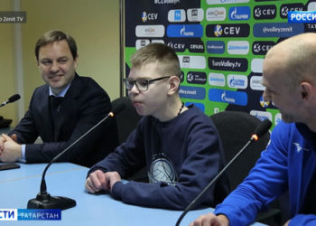 Казанский «Зенит» взял в команду ребенка Доброй Воли казанского хосписа