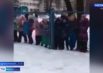 В Татарстане дети устроили дискотеку во дворе детского сада