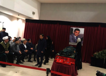 На церемонию прощания с Иреком Миннахметовым приехал Рустам Минниханов