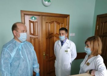 Глава Дрожанновского района посетил районную инфекционную больницу