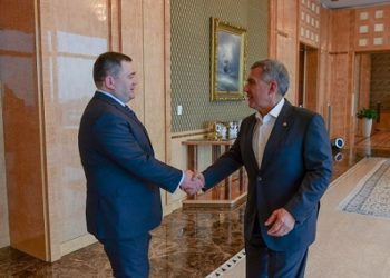 Минниханов обсудил вопросы сотрудничества с главой Промсвязьбанка