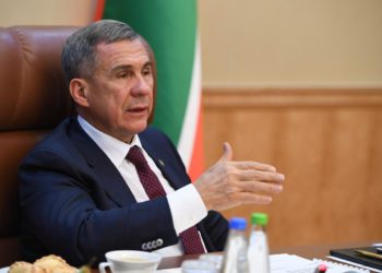 Рустам Минниханов указал на недопустимость срыва сроков строительства  социальных объектов и жилья.