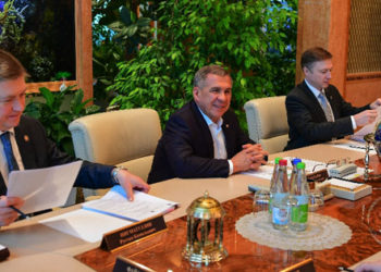 Рустам Минниханов встретился с руководителями «Булгарпиво»