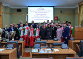 Лучшие спасатели Татарстана попросили Рустама Минниханова участвовать в выборах президента республики