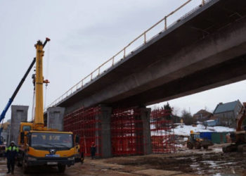 Строители завершили поставку всех блоков для пешеходного перехода Большого Казанского кольца