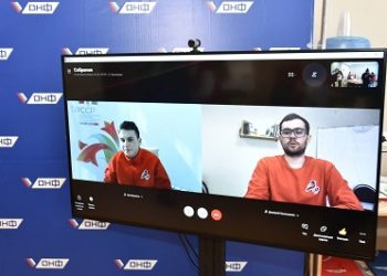 Рустам Минниханов ознакомился с организацией работы по доставке еды и лекарств одиноким гражданам.