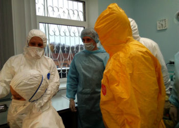 Рустам Минниханов посетил инфекционную больницу в Казани